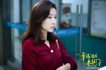 Watch happiness will come knocking again (2020) episode 39 english subbed on myasiantv, a story about finding their worth follows a doctor and a policewoman . Knock On The Happiness Door Summary C Drama Love